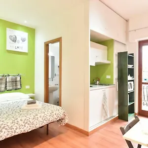 Appartamento Magenta Superior Terrione 83, Roma