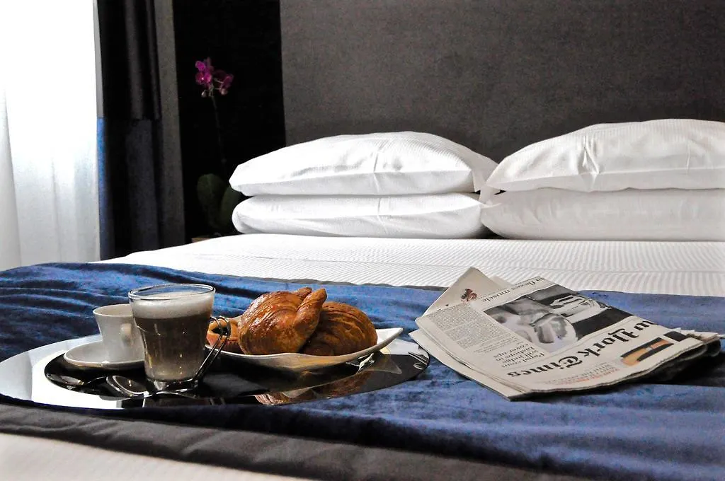 Place 24 Suites & Wellness Rome 2*,
