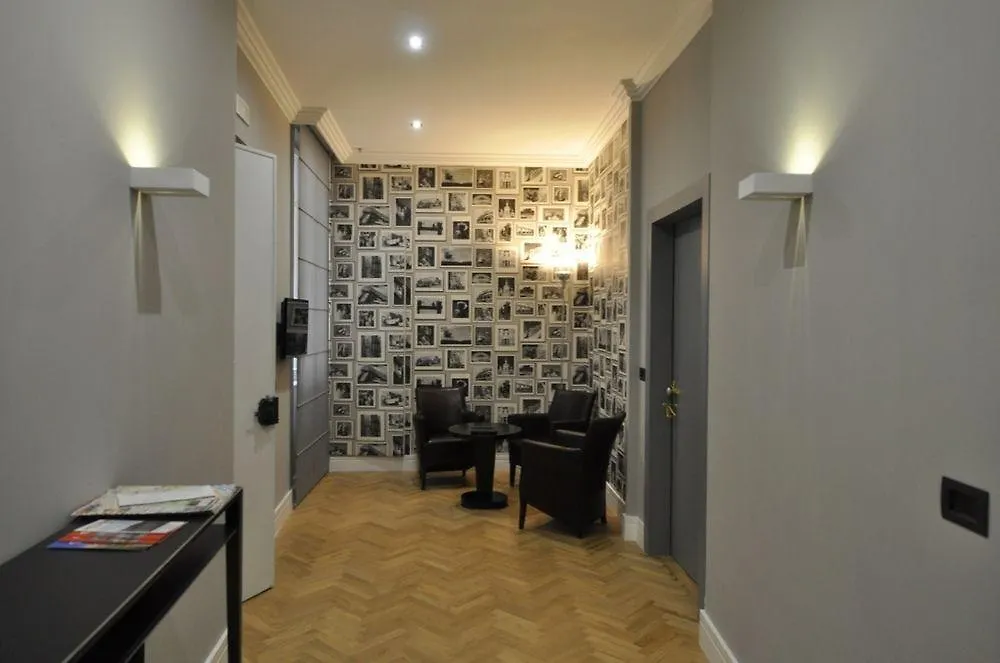 Place 24 Suites & Wellness Rome