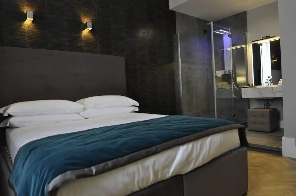 Guest house Place 24 Suites & Wellness Rome