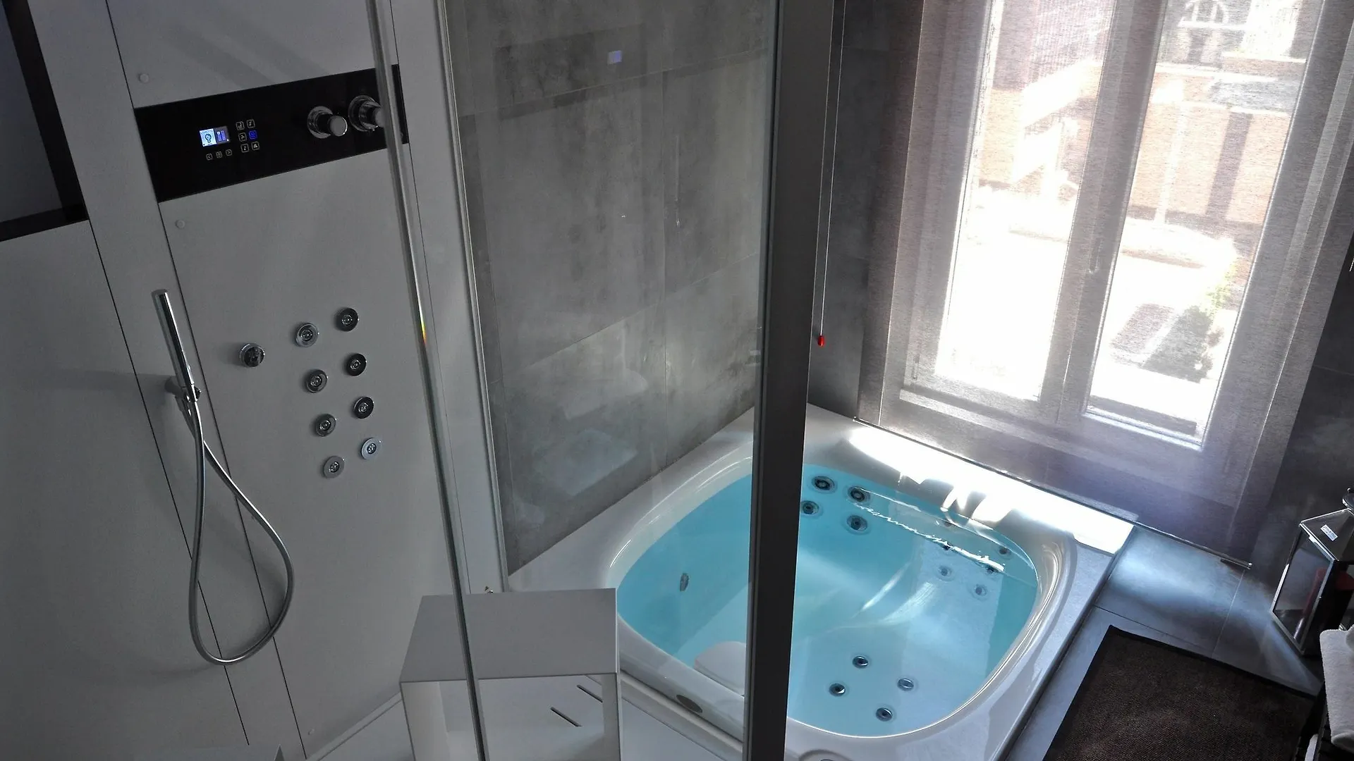 Place 24 Suites & Wellness Rome Italy