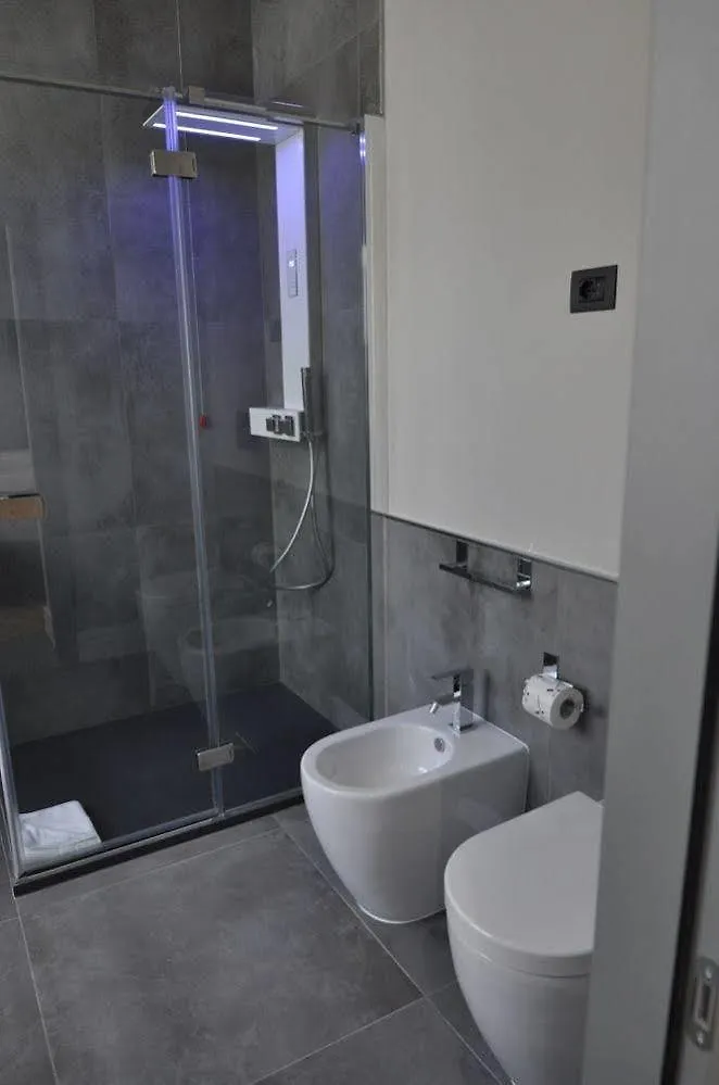 Place 24 Suites&Wellness Rzym 2*,  Włochy